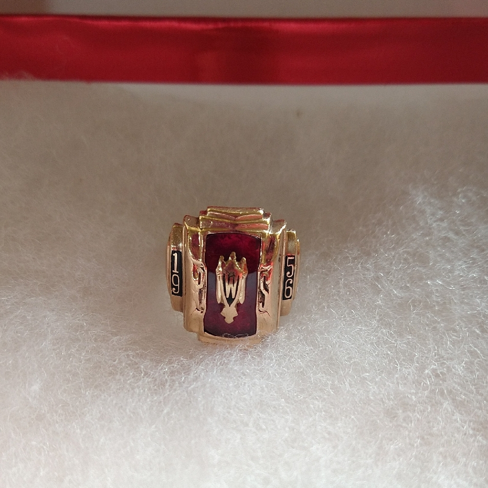1956 TerryBerry 10kGold Graduation Ring